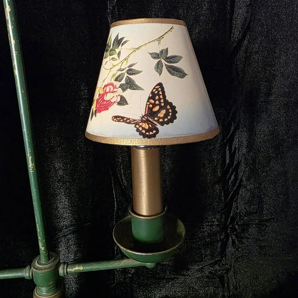 VTG Toleware Bouillotte-style Green 3-way lamp, 2 Arm w Shades. Mix of Old & New